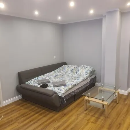 Mieszkanie Do Wynajecia Nicola Apartamento Wałbrzych